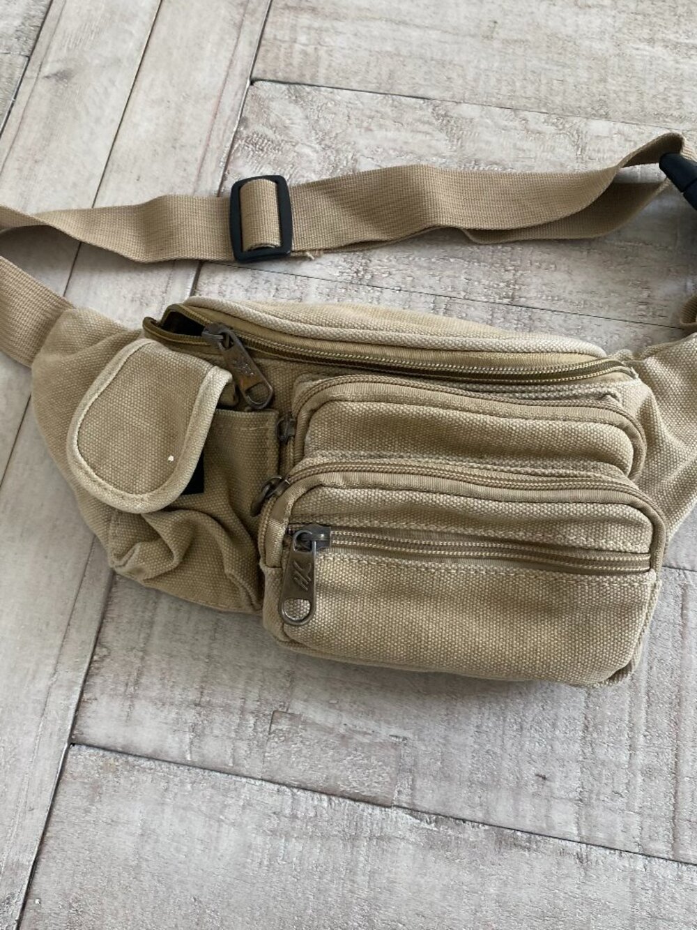 Vintage Khaki Canvas Multi-Pocket Fanny Pack – Adjustable Belt & Crossbody Bag